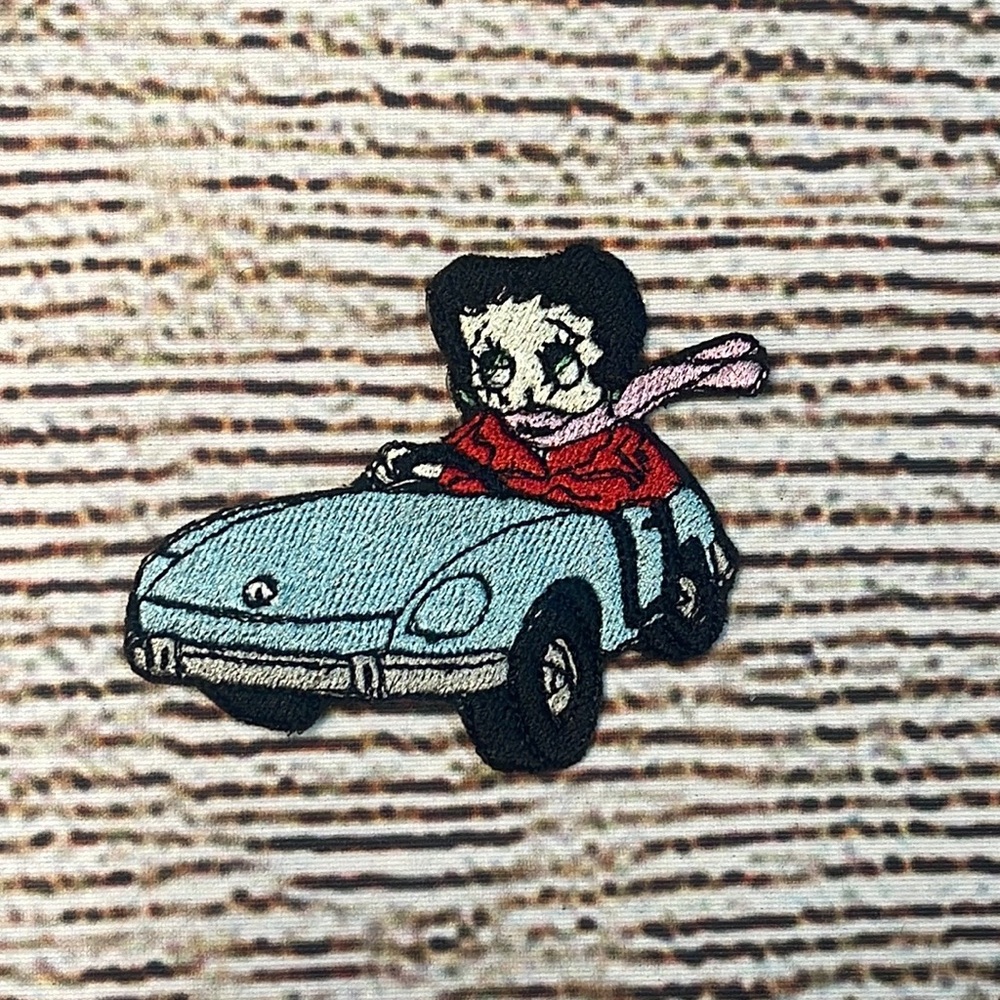 Betty Boop in a car iron parch